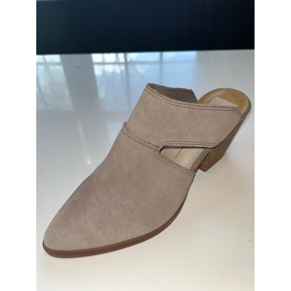 Dolce Vita Shoes - Dolce Vita Sz 9.5 Women’s Taupe Suede Slip-On Mule Heels #boho #indie #gyspy